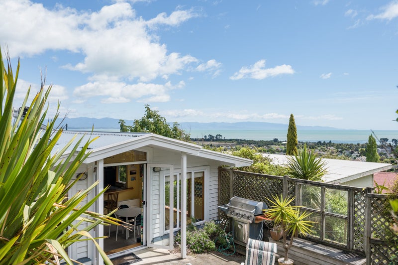 21 Chamberlain Street, Tahunanui, Nelson - Carousel 1