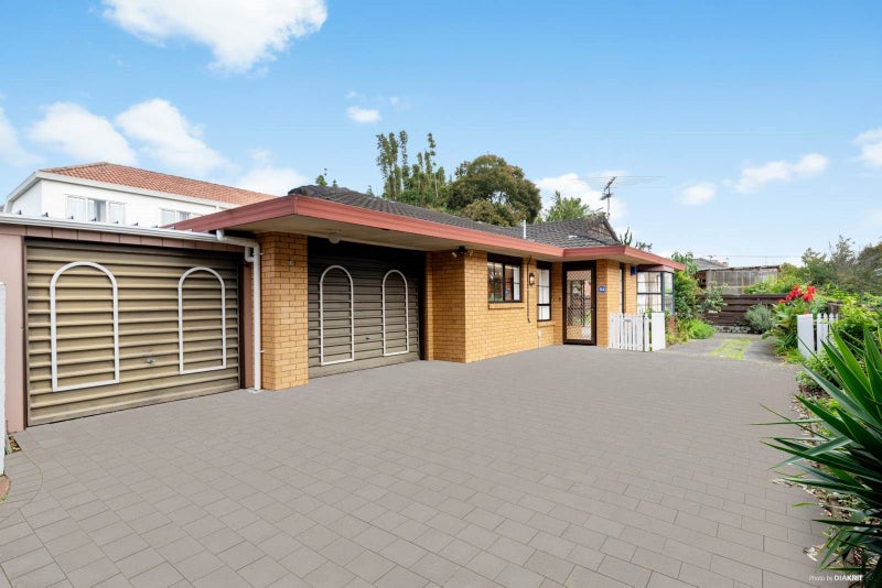 31A Winstone Road, Mount Roskill, Auckland - Carousel 1