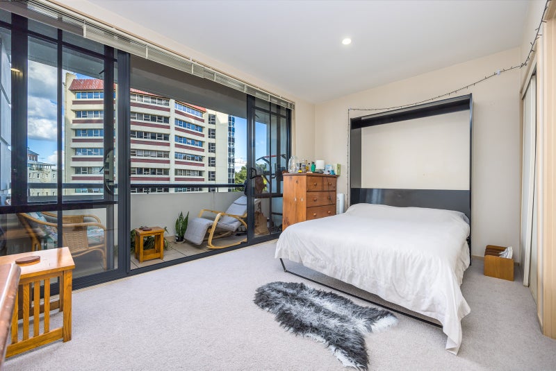 2I/14 Waterloo Quadrant, Auckland Central, Auckland - Carousel 2