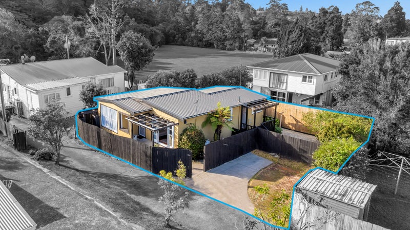 2/26 Woodside Road, Massey, Auckland - Carousel 2