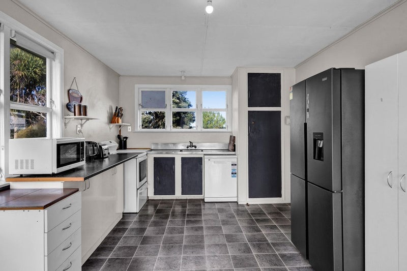 91 Fairfield Road, Hawera - Carousel 2