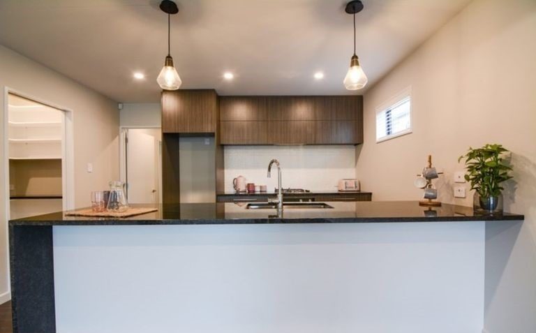 6 Ardnave Lane, Broomfield, Christchurch - Carousel 2