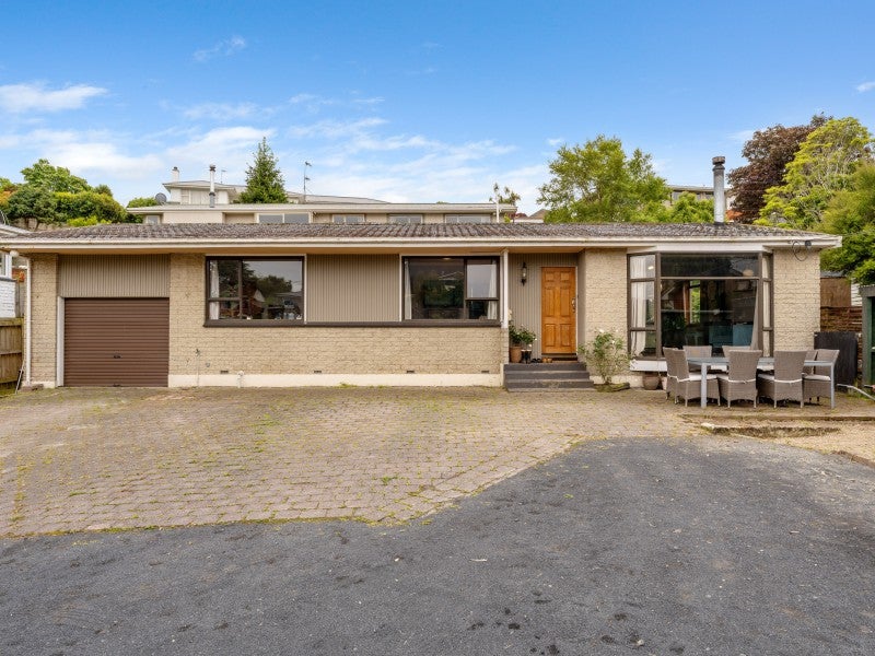 108 Barr Street, Kenmure, Dunedin - Carousel 1