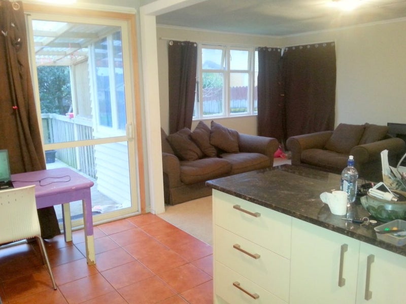 269 Lake Road, Belmont, Auckland - Carousel 2