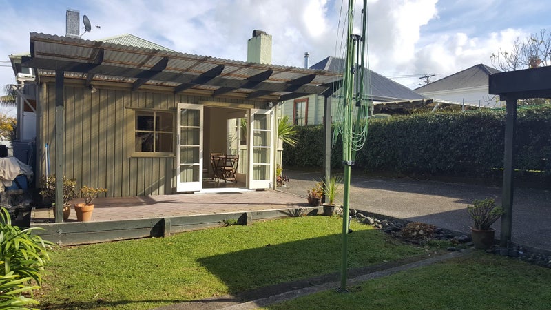 1/24 John Street, Ponsonby, Auckland - Carousel 1