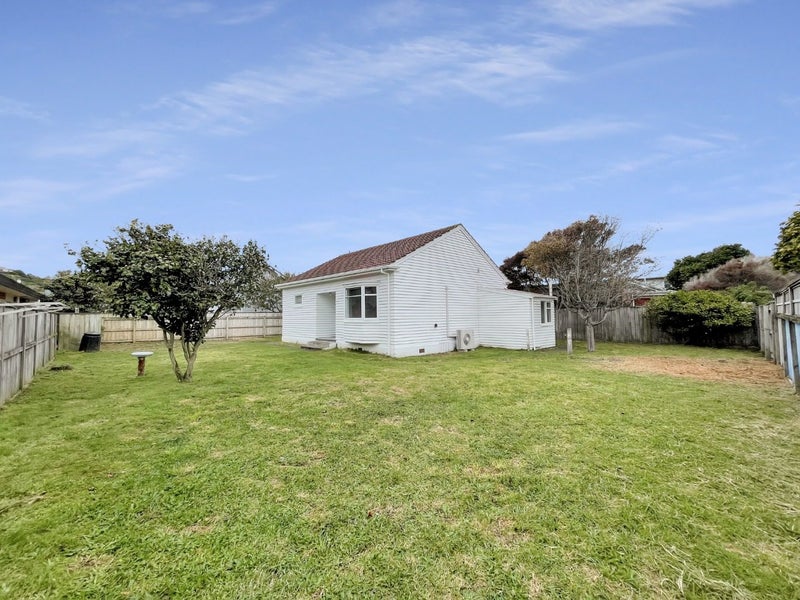 16 Brussels Street, Miramar, Wellington - Carousel 1