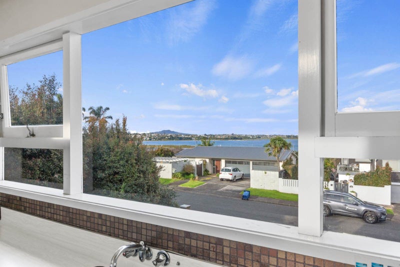 49 McBreen Avenue, Northcote, Auckland - Carousel 2