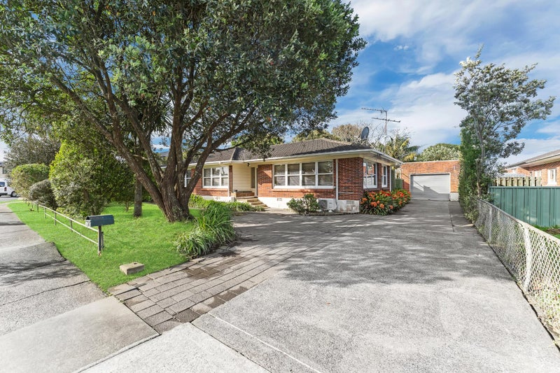 70 Wintere Road, Papatoetoe, Auckland - Carousel 1