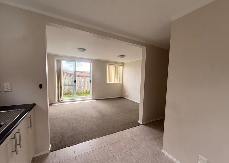 19 Anne Road, Hillcrest, Auckland - Carousel 1