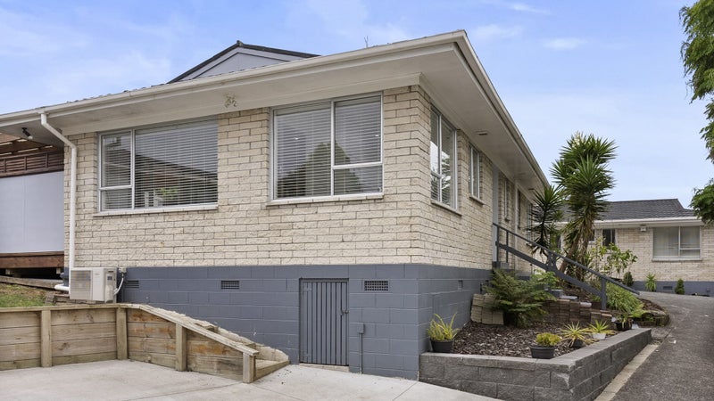 1/15 Sherie Place, Howick, Auckland - Carousel 1