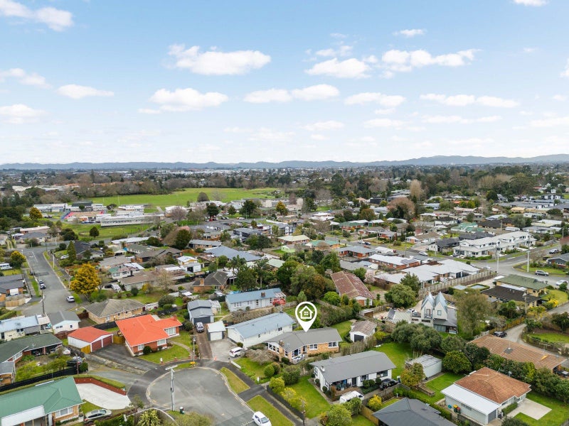 7 Casper Street, Fairfield, Hamilton - Carousel 3