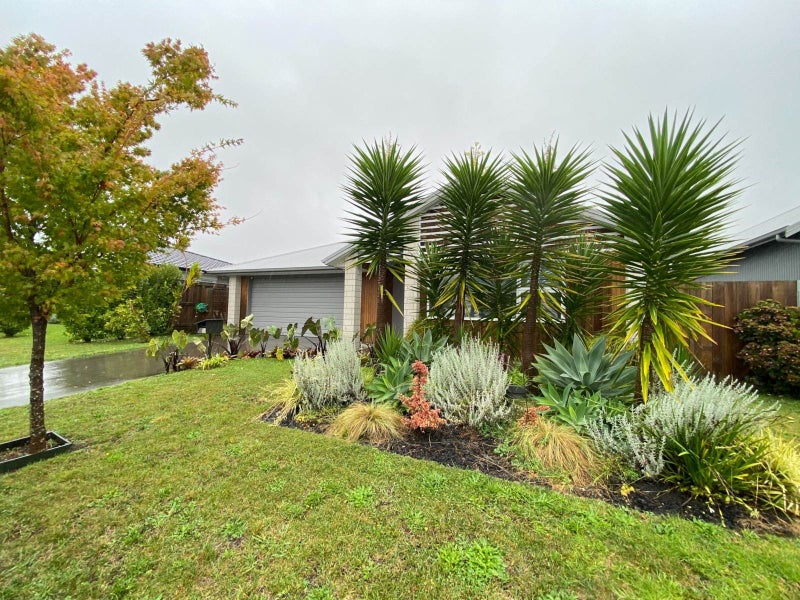 28 Awataha Crescent, Pyes Pa, Tauranga - Carousel 2
