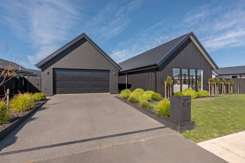 122 Southfield Drive, Lincoln, Lincoln - Carousel 1