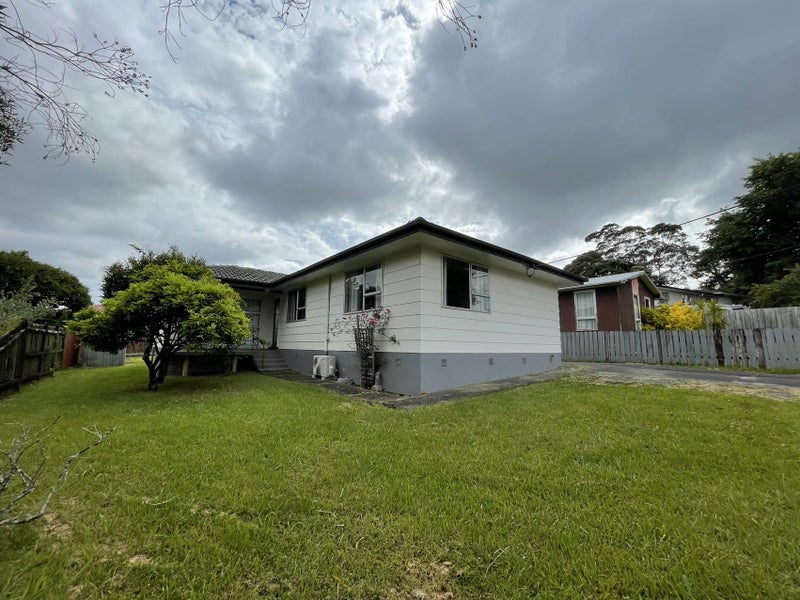 110 Parrs Cross Road, Sunnyvale, Auckland - Carousel 2