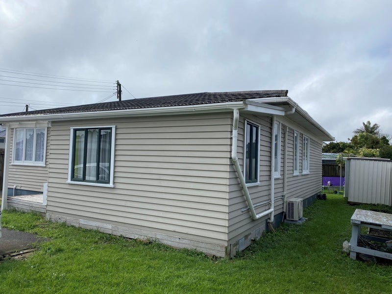 13A Reid Road, New Lynn, Auckland - Carousel 16