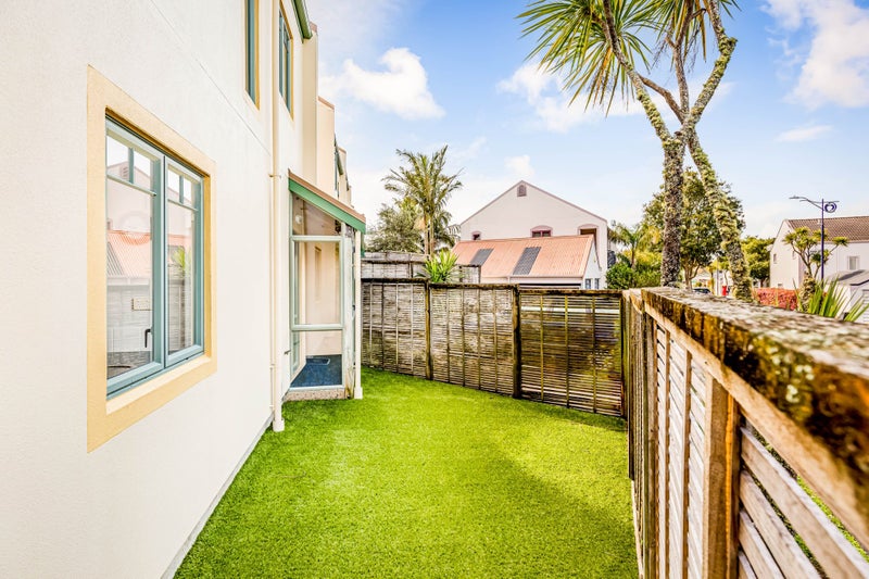 26 Winery Way, Henderson, Auckland - Carousel 16