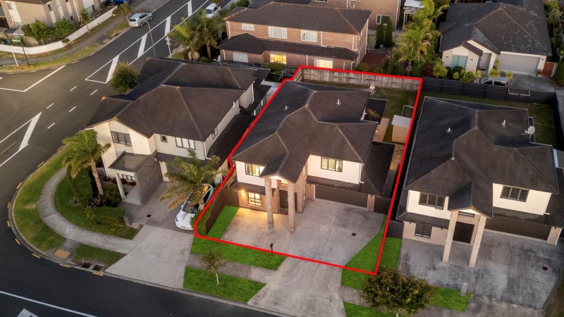 4 Springside Drive, Flat Bush, Auckland - Carousel 27