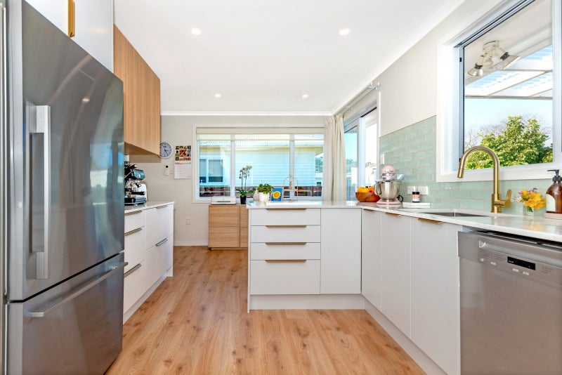 13 Elm Street, Mangapapa, Gisborne - Carousel 2