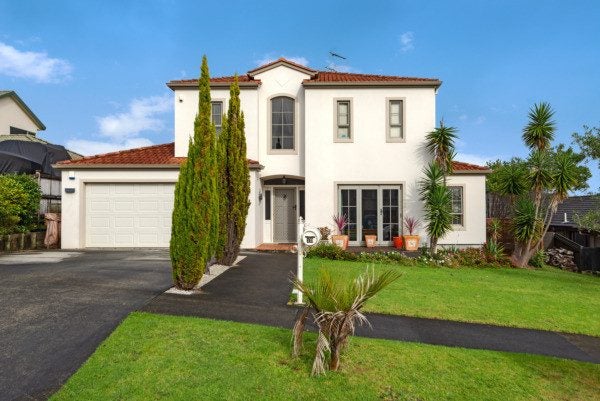 13 Manara Place, The Gardens, Auckland - Carousel 2