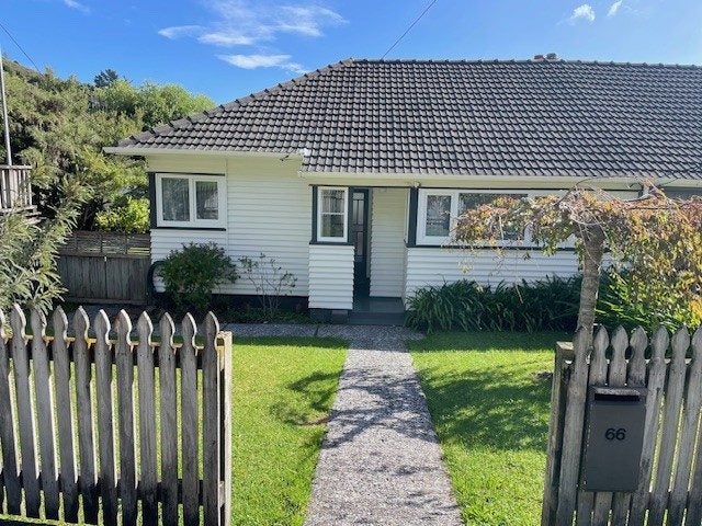 1/66 Norton Park Avenue, Fairfield, Lower Hutt - Carousel 2