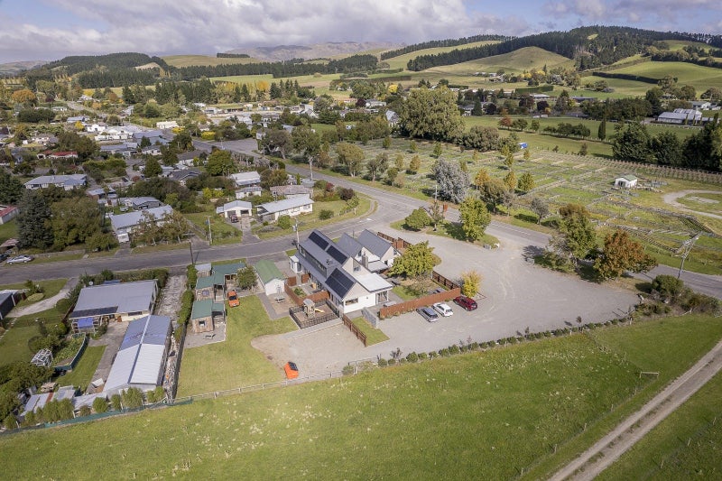 1 Gladstone Street, Westport, Westport - Carousel 20
