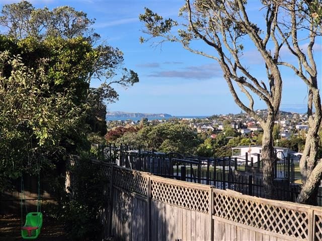 2/234 Kohimarama Road, Kohimarama, Auckland - Carousel 1