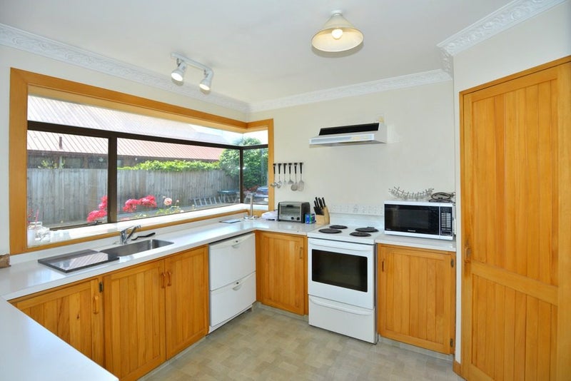 16 Kedleston Drive, Avonhead, Christchurch - Carousel 2