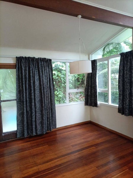 42 Ngaio Road, Kelburn, Wellington - Carousel 2