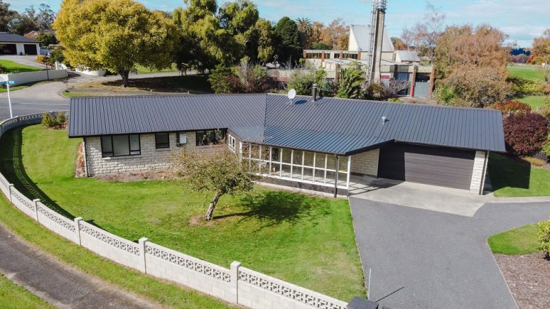 1 Dawson Street, Dannevirke, Dannevirke - Carousel 34
