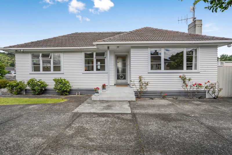 10 Heath Street, Wainuiomata, Lower Hutt - Carousel 1
