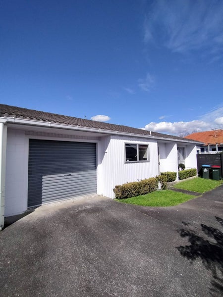 2/78 Marua Road, Ellerslie, Auckland - Carousel 13