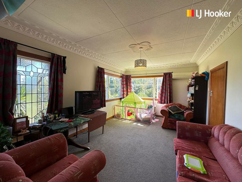 12 Michie Street, Belleknowes, Dunedin - Carousel 2