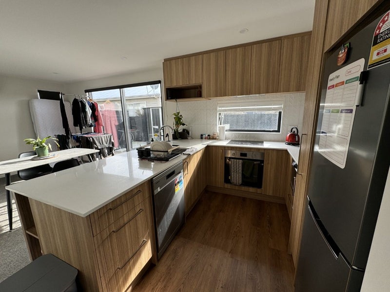 1/27 Kipling Street, Addington, Christchurch - Carousel 2