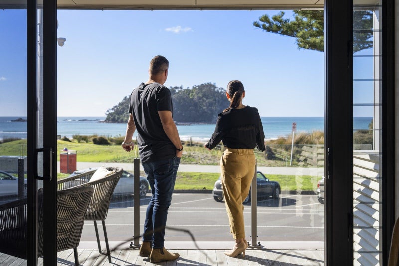 48 Marine Parade, Mount Maunganui, Mount Maunganui - Carousel 1