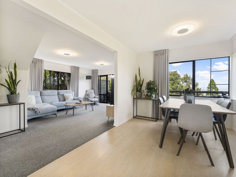 2/60 Rangatira Road, Beach Haven, Auckland - Carousel 1