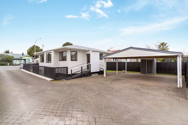140 Rosebank Road, Avondale, Auckland - Carousel 1