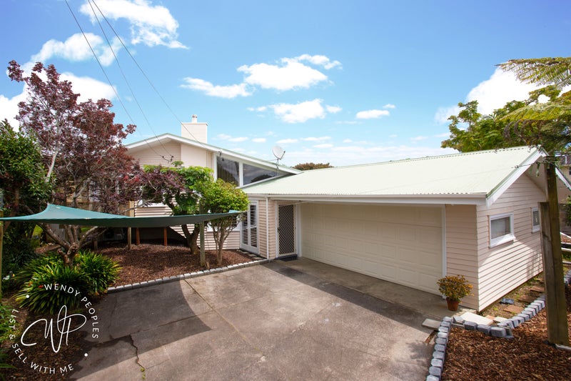 2 Collie Street, Hillpark, Auckland - Carousel 1