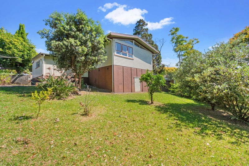 16 Mary Dreaver Street, New Windsor, Auckland - Carousel 1