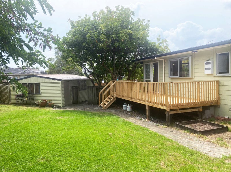 36 Temuri Place, Glendene, Auckland - Carousel 2