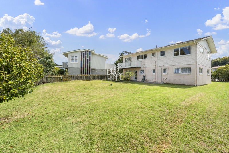 21 Bentley Avenue, Glenfield, Auckland - Carousel 1