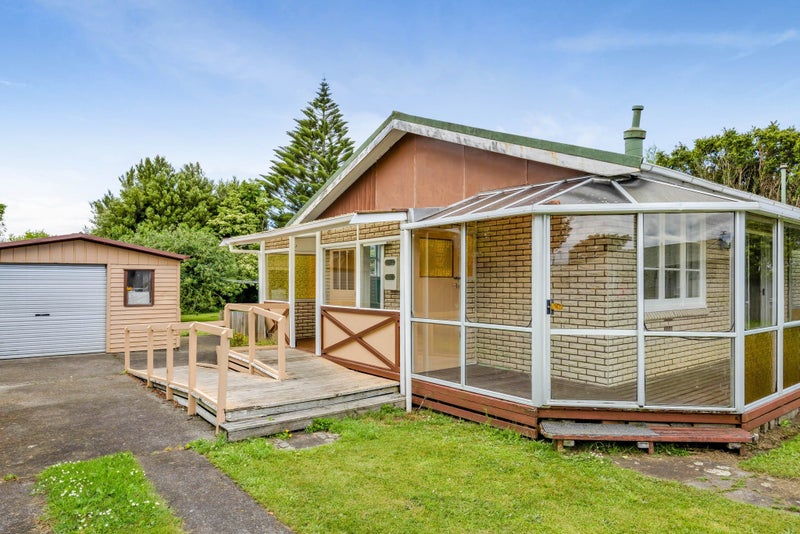 2 Sylvia Street, Stratford, Stratford - Carousel 1