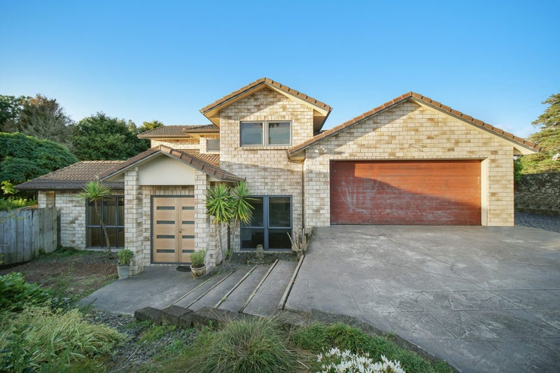 42 Ysabel Crescent, The Gardens, Auckland - Carousel 1