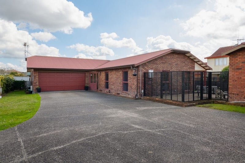 10 Fendalton Drive, Rototuna, Hamilton - Carousel 19