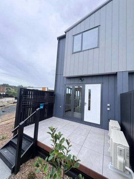 41 Rogers Road, Manurewa, Auckland - Carousel 1