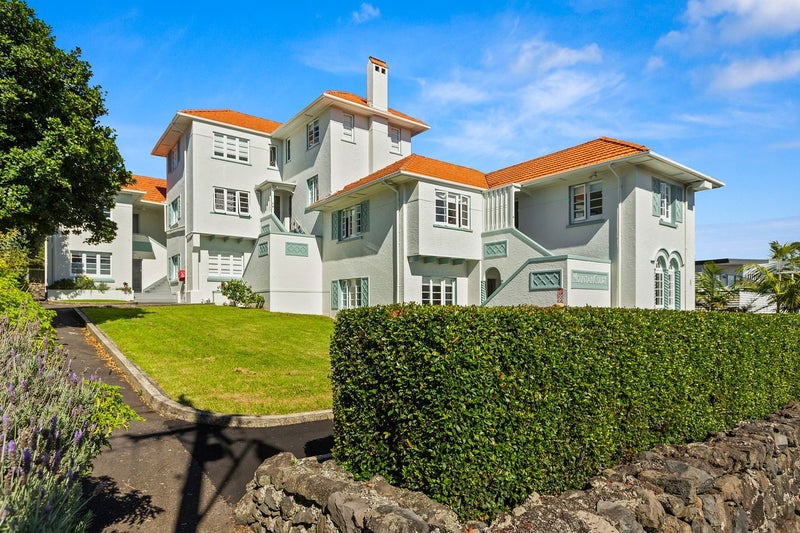 6/4 View Road, Mount Eden, Auckland - Carousel 1