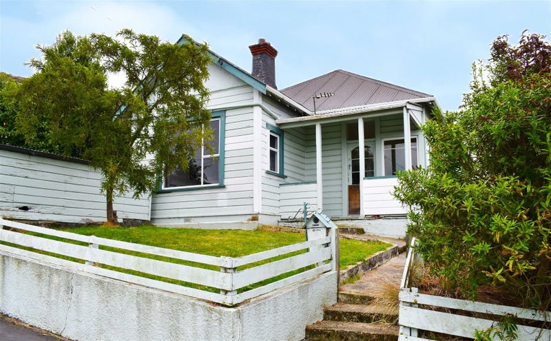 12 Nottingham Crescent, Calton Hill, Dunedin - Carousel 1