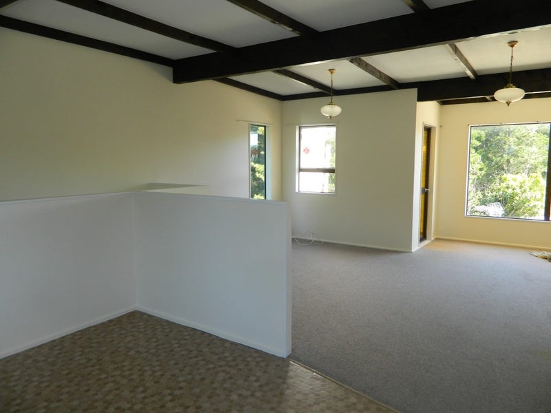 9D ASH GR, RANUI HEIGHTS, PORIRUA - Carousel 2