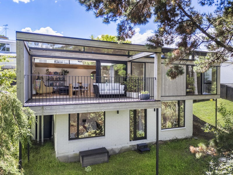 1/49C Lancaster road, Beach Haven, Auckland - Carousel 2