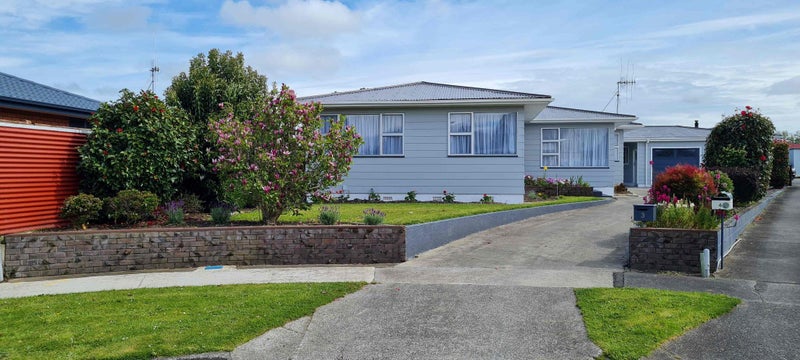3 Bruce Place, Highbury, Palmerston North - Carousel 1