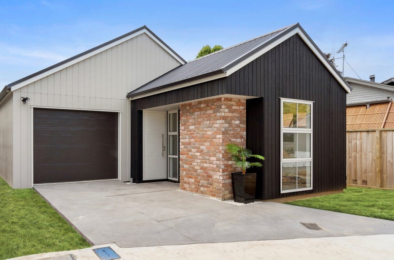 8 Bentley Lane, Leamington, Cambridge - Carousel 1